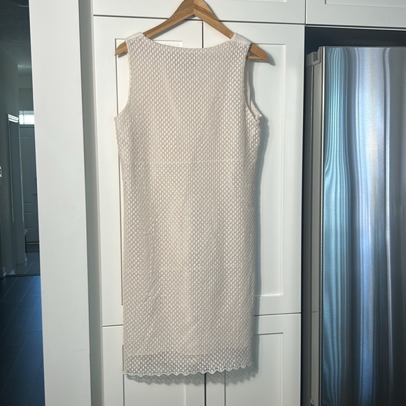 Philosophy Ivory Eyelet Sleeveless Vneck Shift Dress Size 8 - Picture 9 of 16